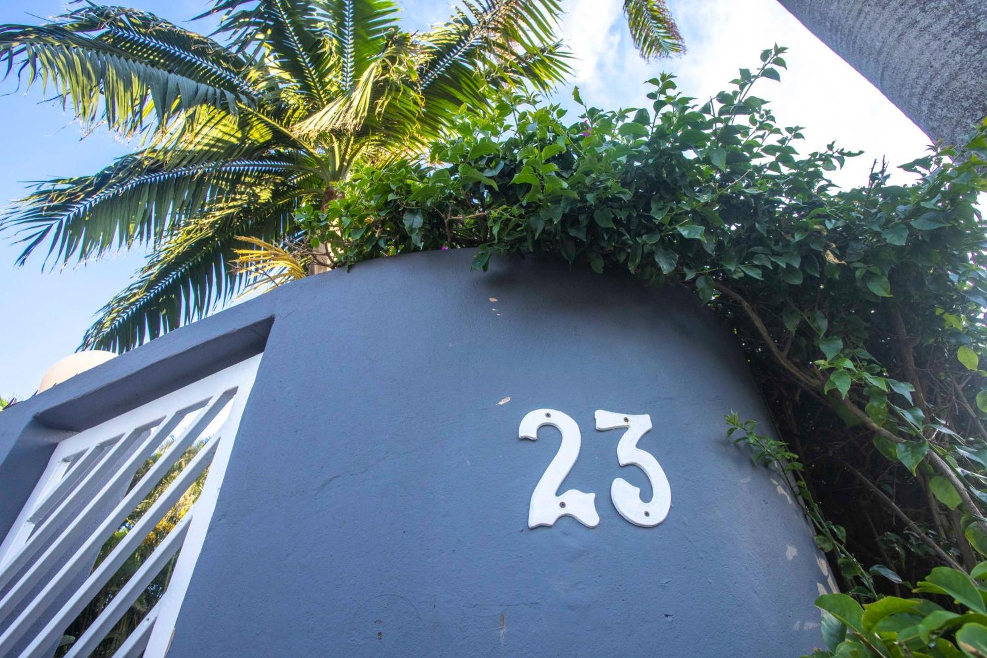 23 Ambleside Holiday Retreat By The Sea Port Shepstone Buitenkant foto